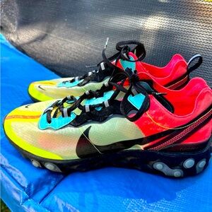 COPY - Nike React Element 87 Mens 10.5 Hyper Fusion Volt  Sneaker Running Shoe
